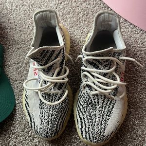 Yeezy 350s v2